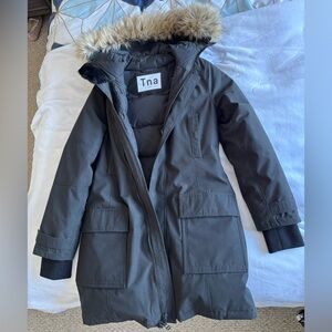 Aritzia Bancroft Tna Women's Black Parka Coat